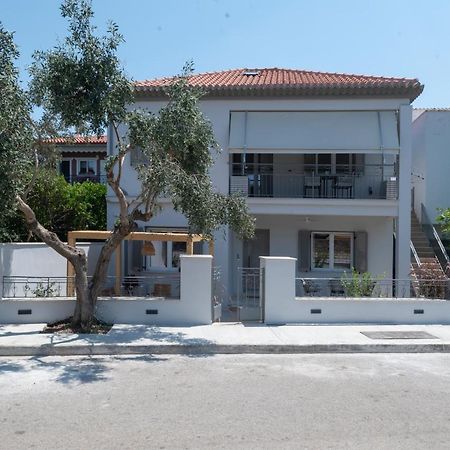 Camara Luxury Apartments Pylos Ngoại thất bức ảnh